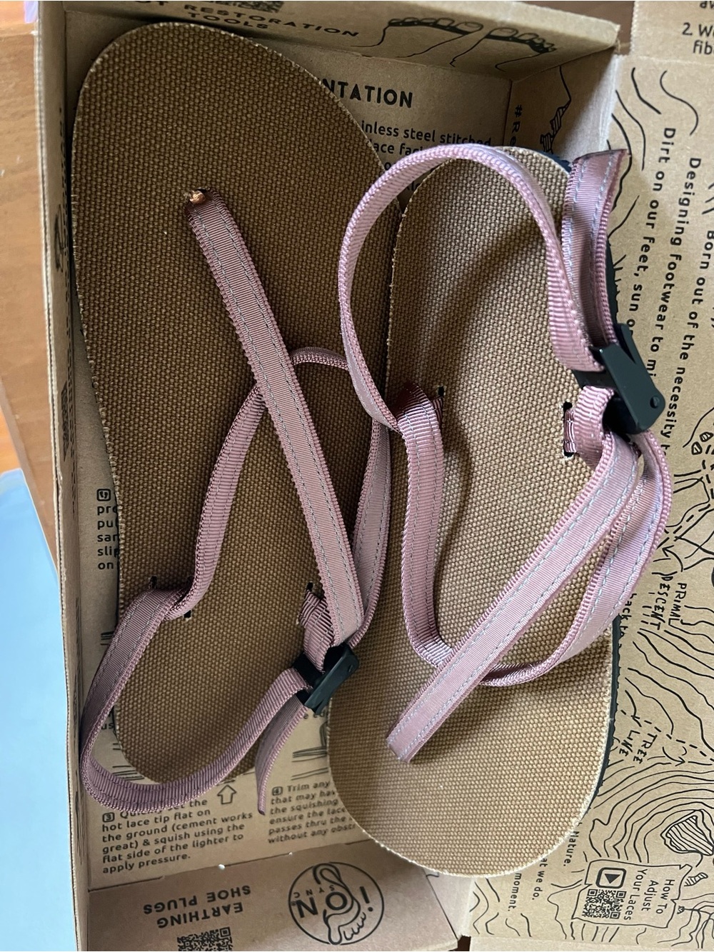 NEW Earthrunner Circadian Sandals Men’s 8 / Women’s 10 Canyon Clay shoes